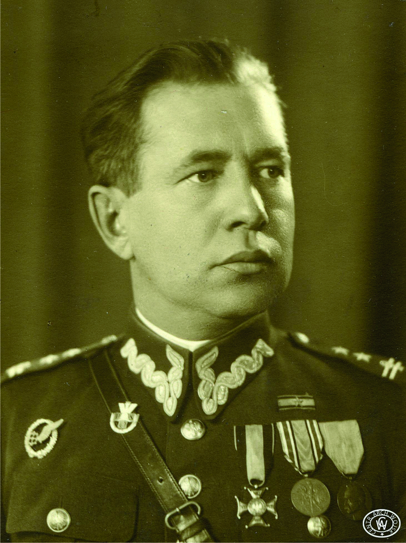 Płk Julian Sielewicz. Fot. ze zbiorów CAW.