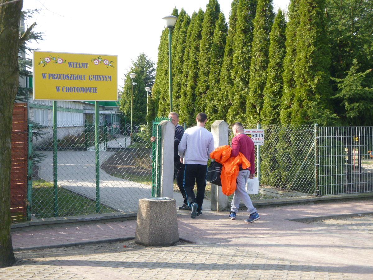 Ekipa przeprowadzająca dezynfekcję weszła na teren przedszkola dopiero w poniedziałek 3 kwietnia. Fot. DB